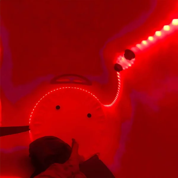 hyperbaric-chamber-red-light