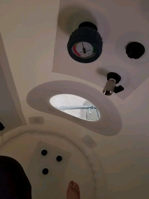 INSIDE NEWTOWNE HYPERBARIC